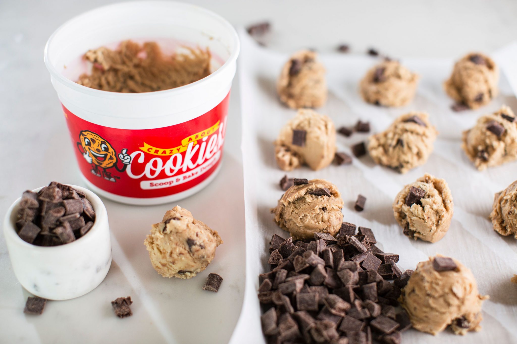 Chunky Chocolate Chip Cookie Dough (2.7lb tub)